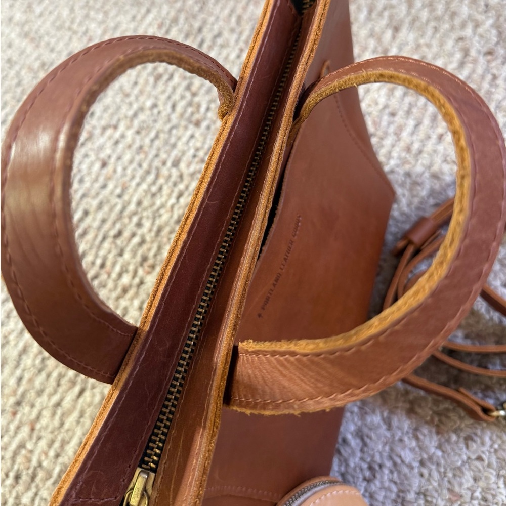 Portland Leather Mini Crossbody Tote Bag (honey) with Fortune Cookie Pouch - Picture 3 of 12
